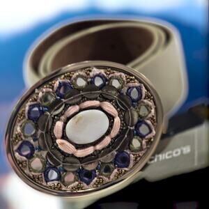 Chicos Belt Gold Leather Pink Purple Mirrored Shell Beaded Buckle Size Small NEW